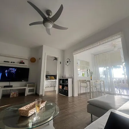 شقة Modern Retreat *