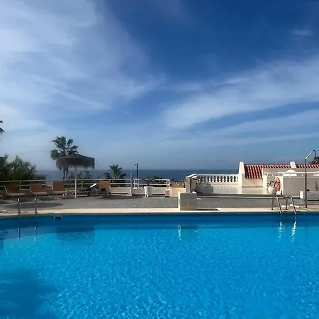 Modern Retreat أذيخي