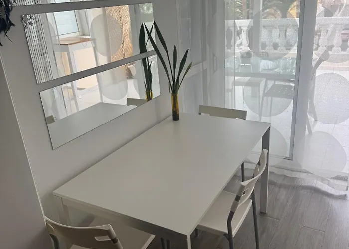 Modern Retreat Lejlighed