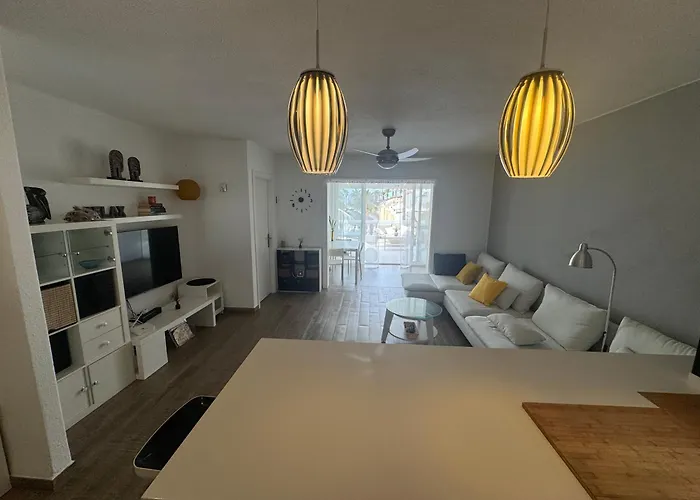 Modern Retreat Lejlighed *